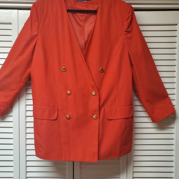 MAGGIE MCNAUGHTON red Blazers. Size 2XL - Picture 4 of 12